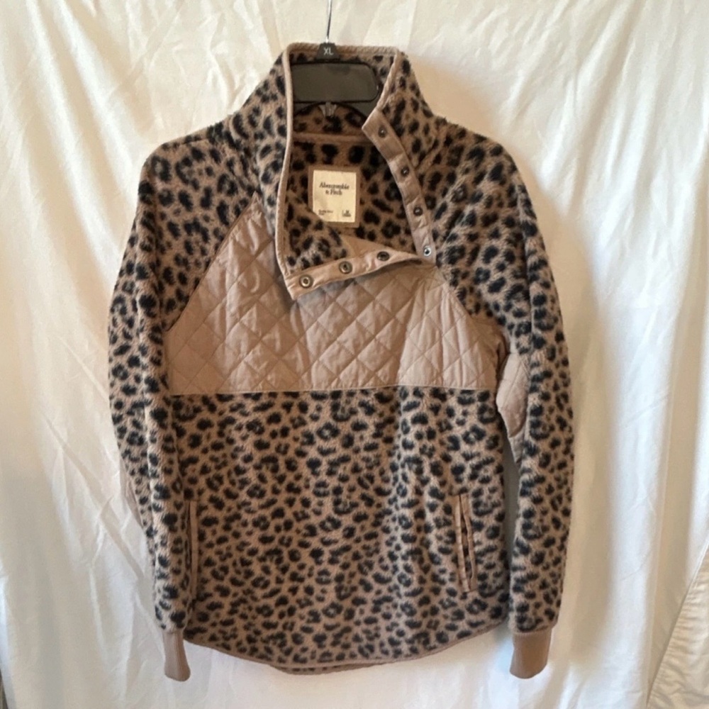 Abercrombie & Fitch Leopard Print Teddy Jacket